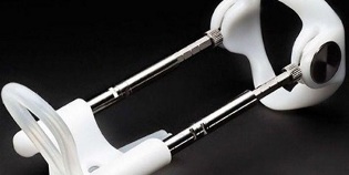 devices for enlarging the vaginal sheath