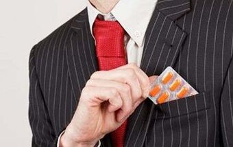 At puberty, taking pills containing male hormones lengthens the penis